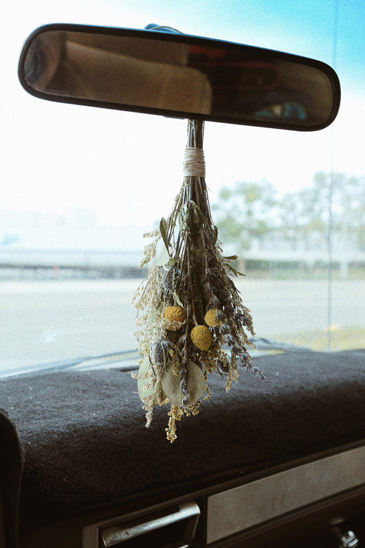 EARTH MAMA! MINI DRIED BOUQUET HOW-TO