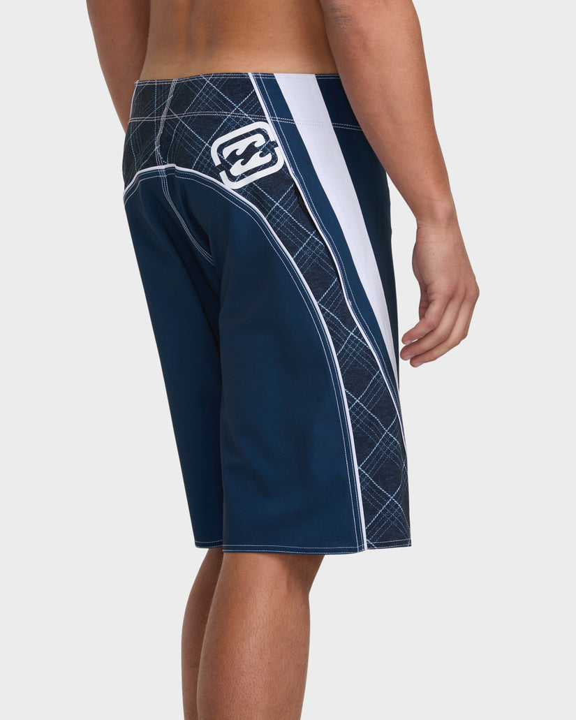 Mens Fluid 2K Pro Boardshorts