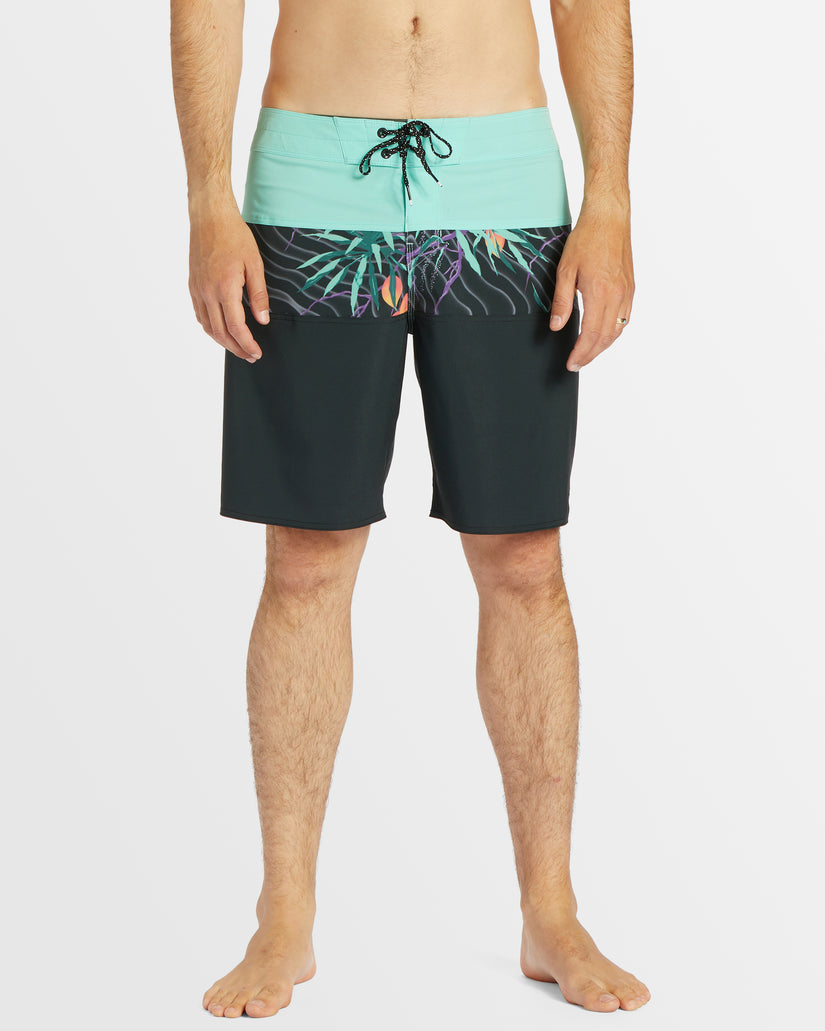 Tribong Pro Boardshorts