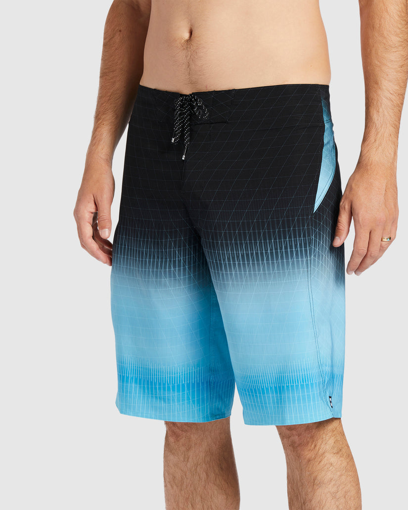 Mens Fluid Pro Performance 20" Boardshorts