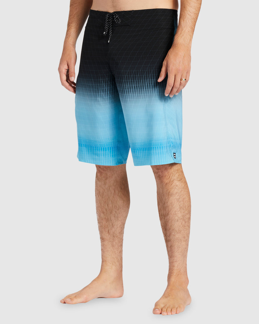 Mens Fluid Pro Performance 20" Boardshorts