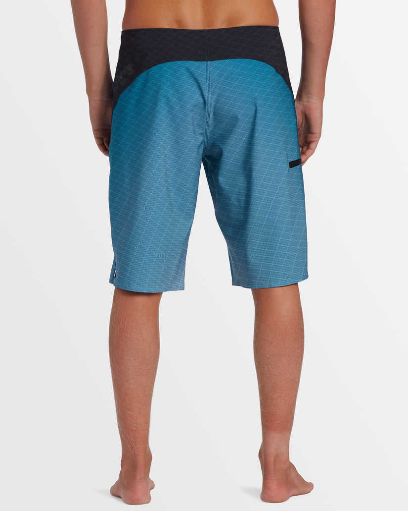 Mens Fluid Pro Boardshorts