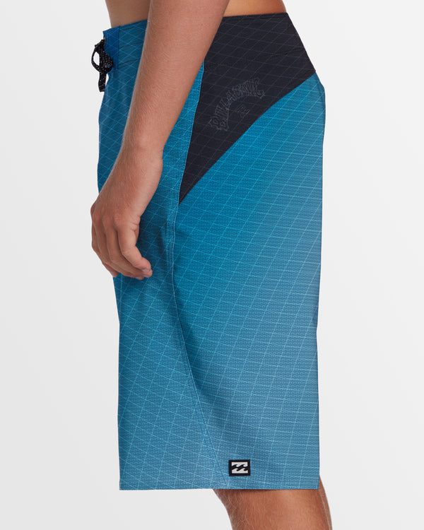 Mens Fluid Pro Boardshorts