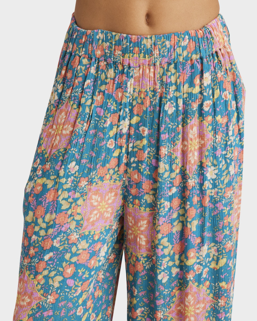 Womens Sunrise Coast Follow Me Pants