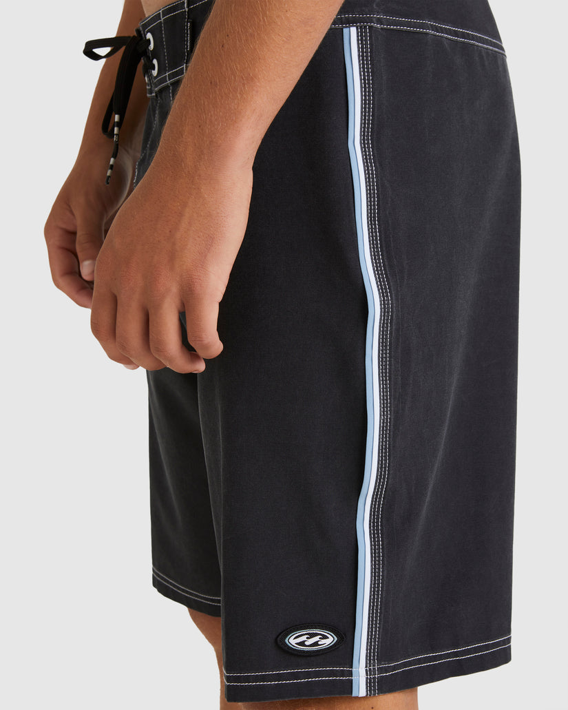 Mens Pipped Pro Boardshorts